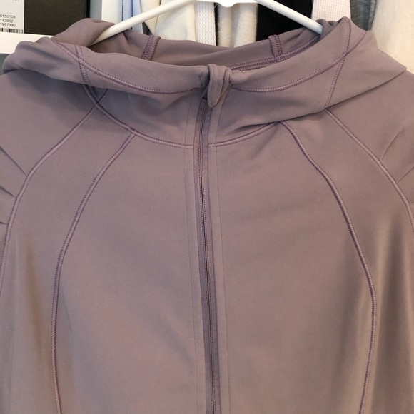 Lululemon Crop ZIP Up Hoodie - Picture 4 of 7